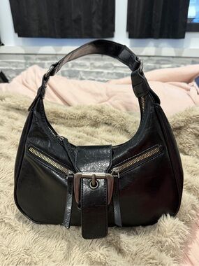 Vintage Buckle Strap Shoulder Bag